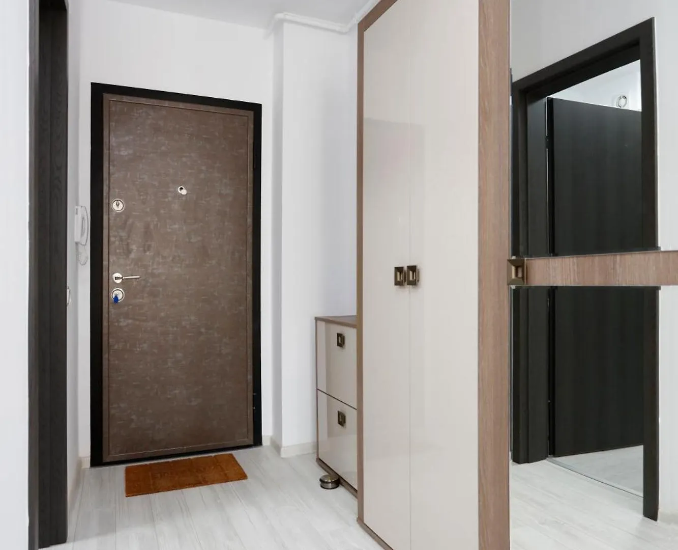 Park Residence Concept Studio 7 Bükreş Daire