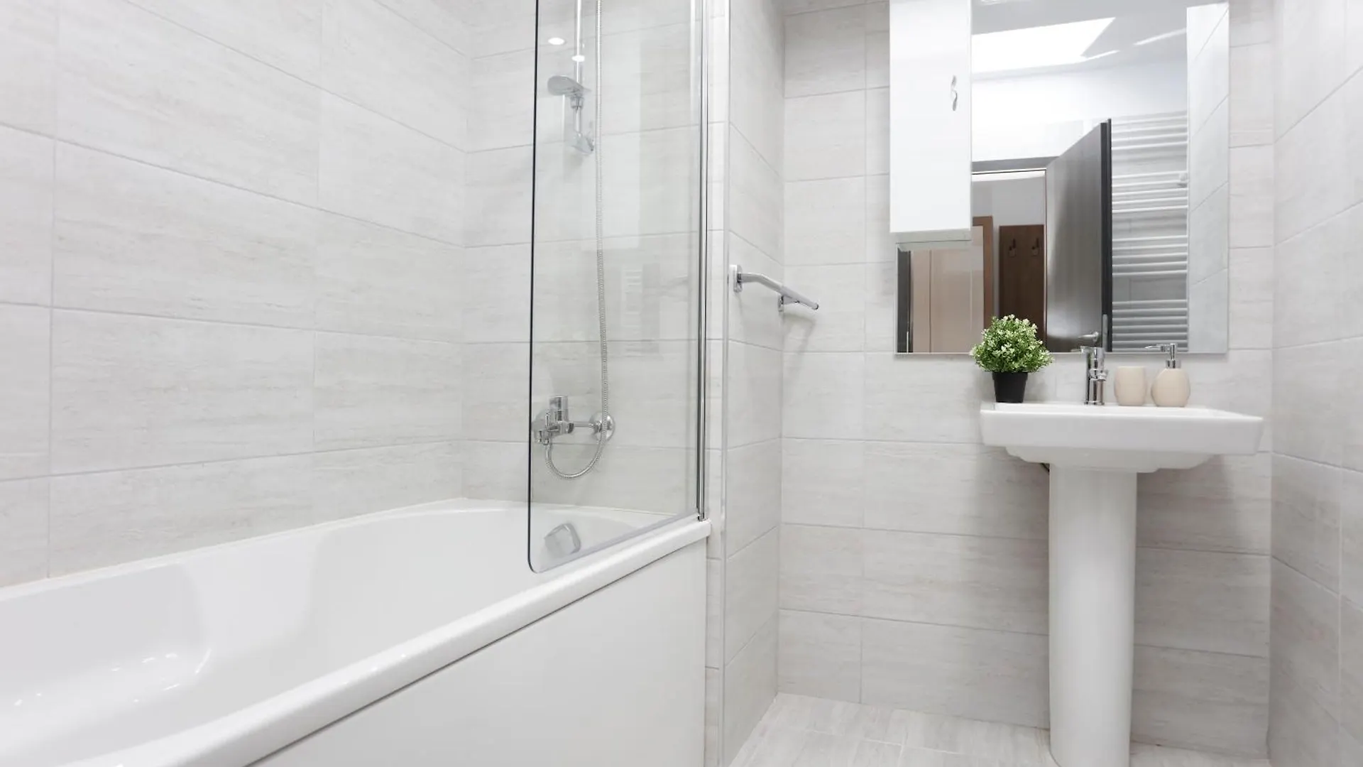 בוקרשט Park Residence Concept Studio 7 0*,  רומניה